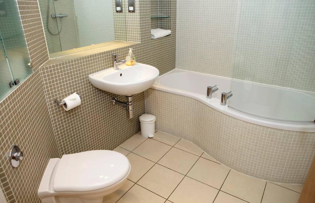 Joivy Inviting Flat With Parking In Canonmills Edimburgo Exterior foto